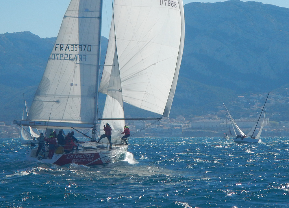 B12-sous-spi-1000px.jpg B12-sous-spi-1000px.jpg