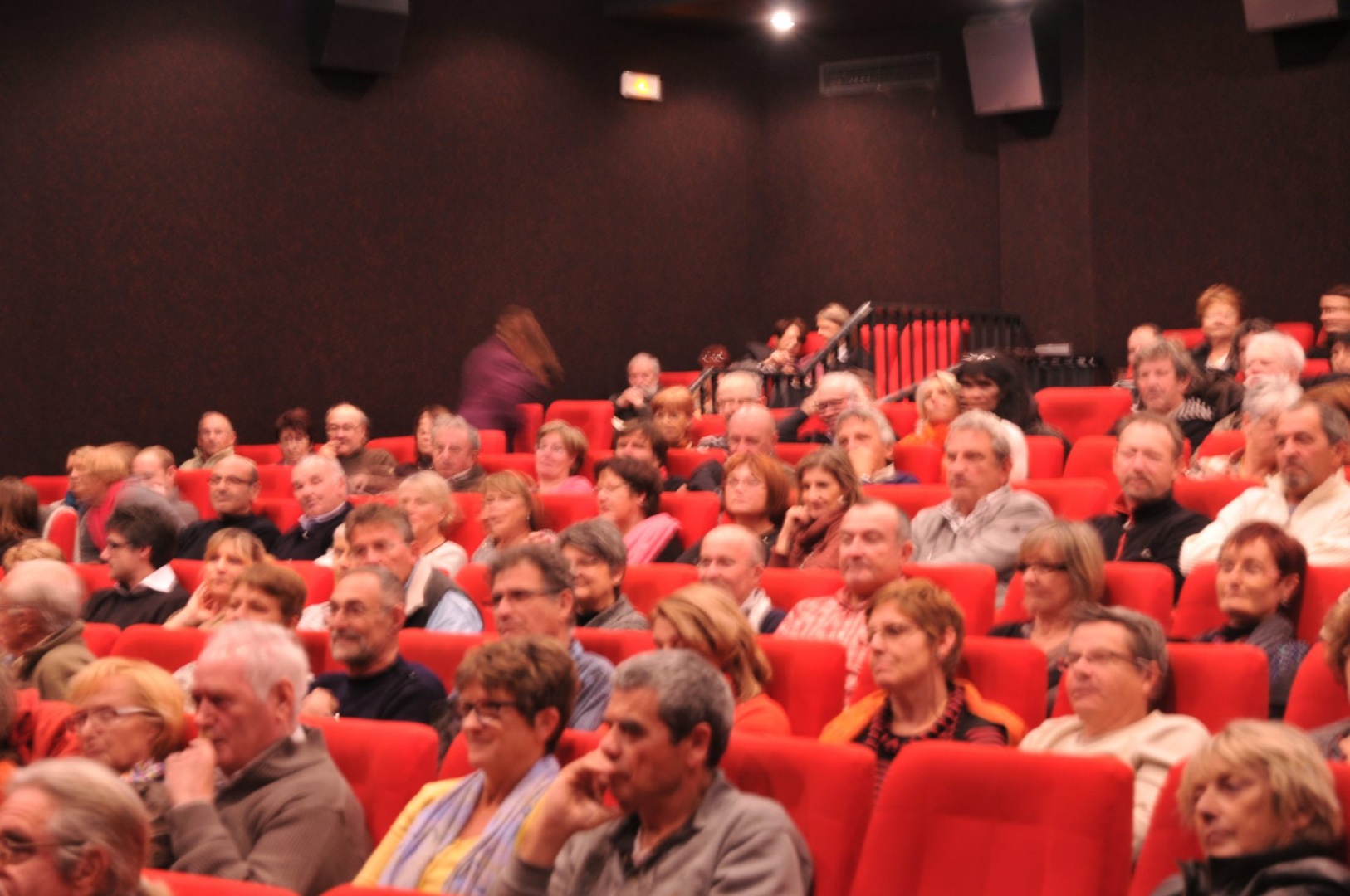 3 CI la foule.jpg 3 CI la foule.jpg