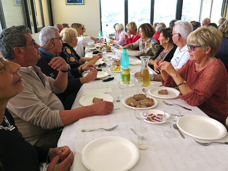 IMG_2866-800-600.jpg IMG_2866-800-600.jpg