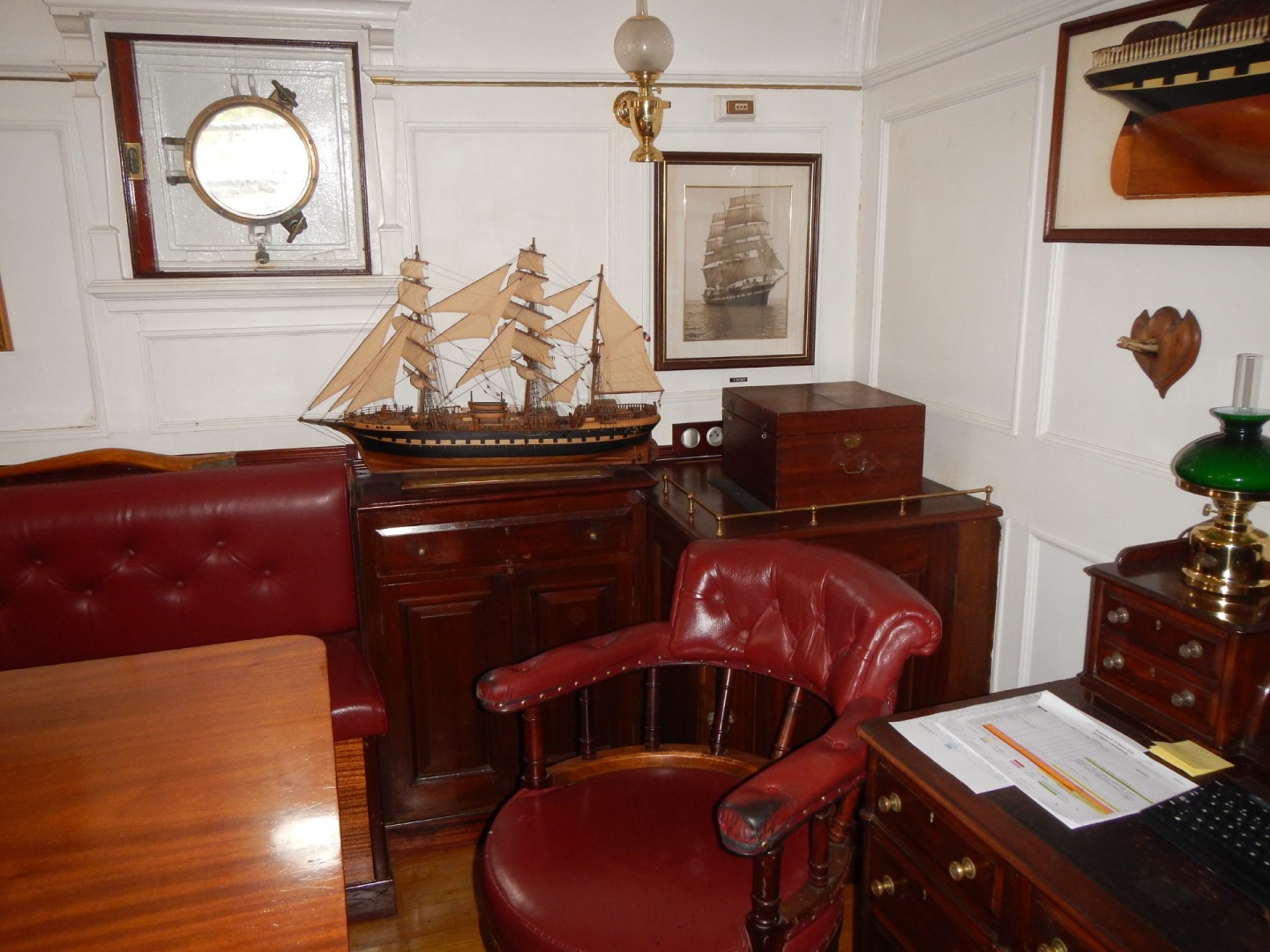 bureau du com.jpg bureau du com.jpg