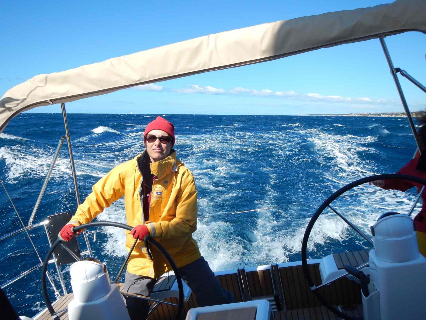 claude à 10 noeuds.jpg claude à 10 noeuds.jpg