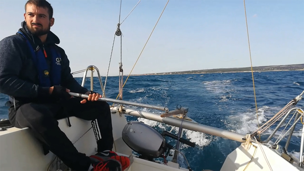 2020-10-24-02-Ole.jpg 2020-10-24-02-Ole.jpg