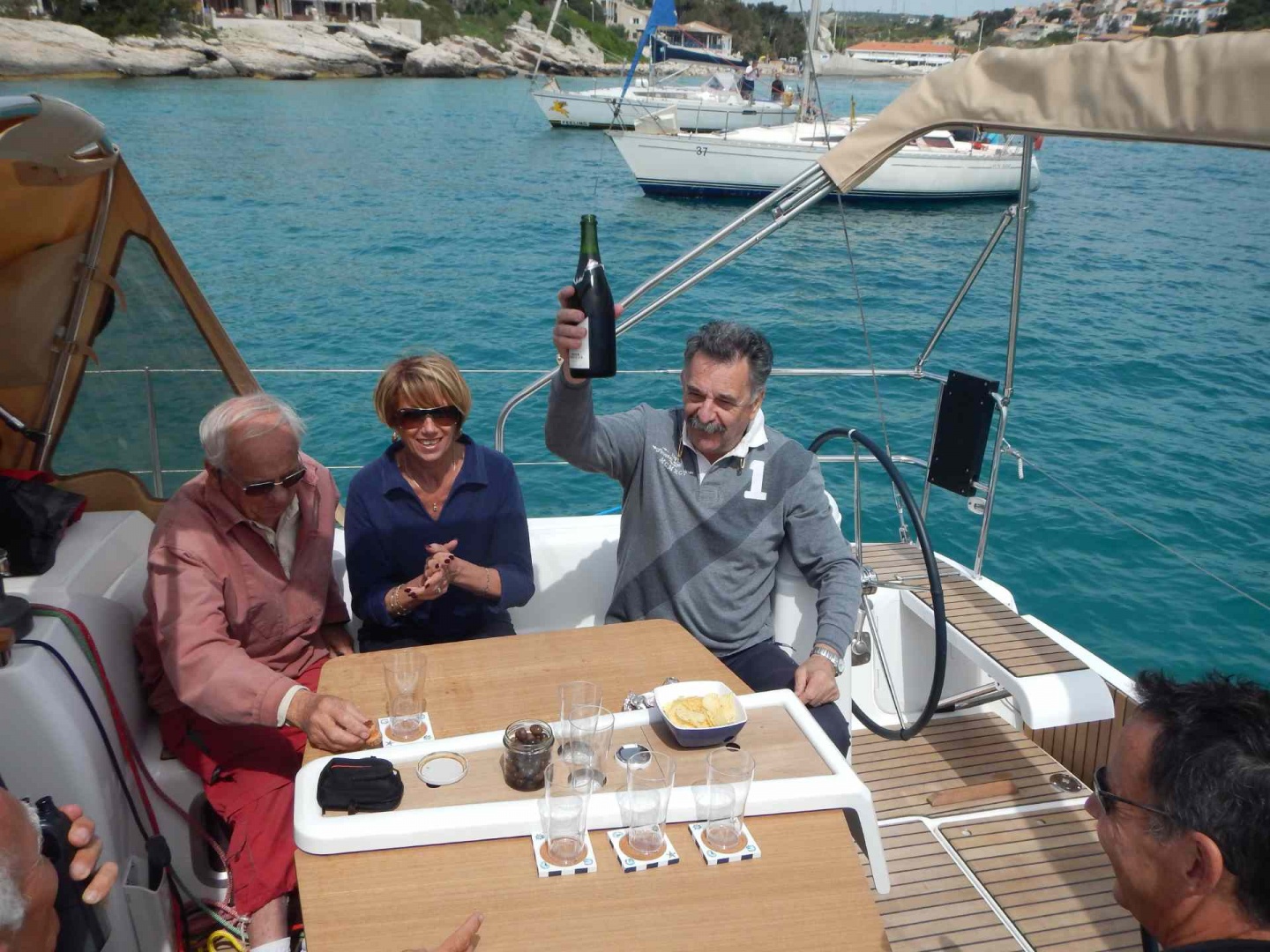 champagne 2.jpg champagne 2.jpg