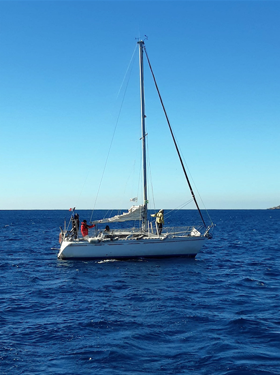 2021-11-06-15-Larga-approche-port.jpg 2021-11-06-15-Larga-approche-port.jpg