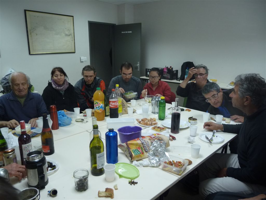 a table 2*.JPG a table 2*.JPG