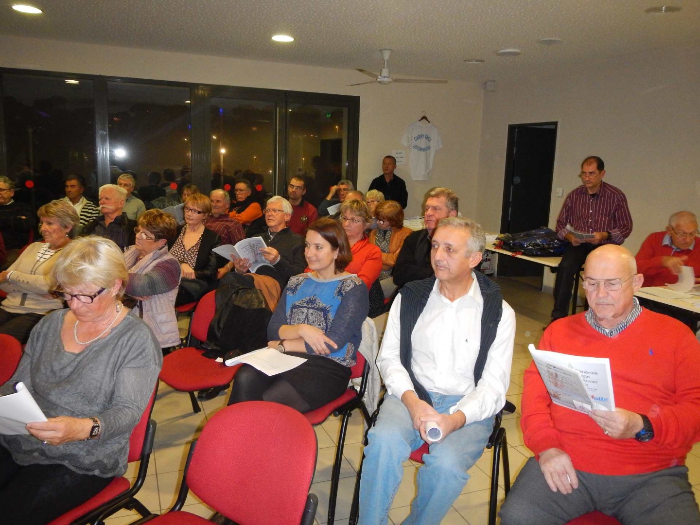 assemblée studieuse.jpg assemblée studieuse.jpg