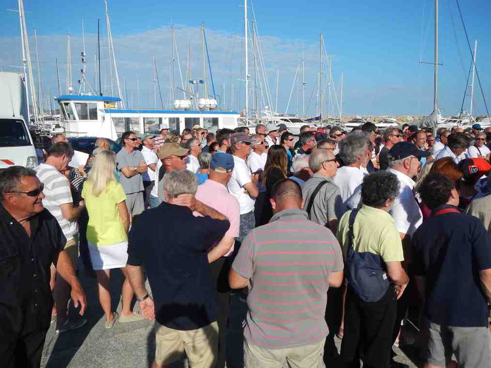 la foule au Lavandou2.jpg la foule au Lavandou2.jpg