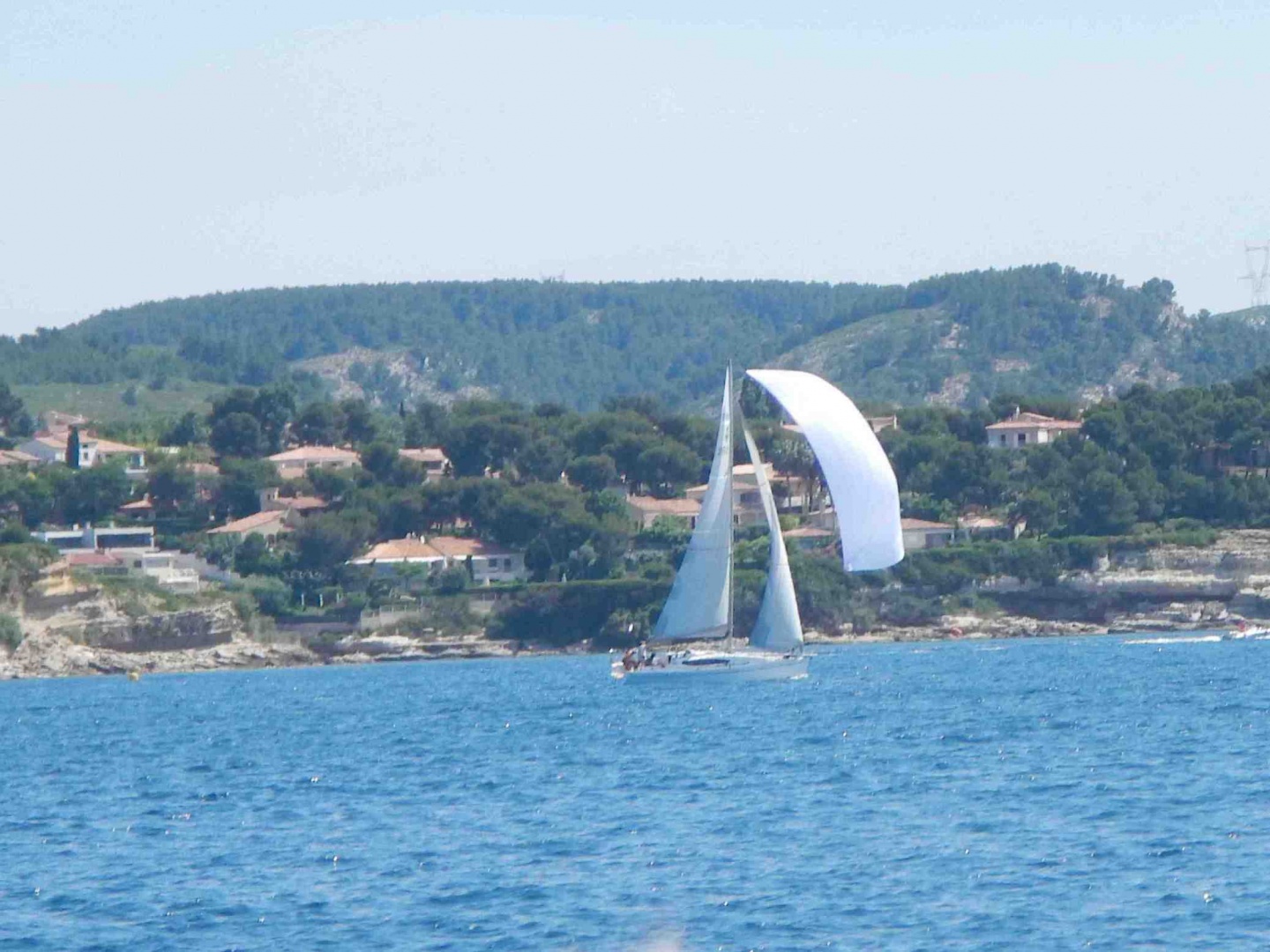 ptit jean sous spi.jpg ptit jean sous spi.jpg