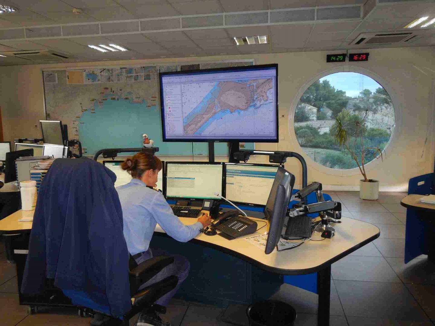 le chef de quart.jpg le chef de quart.jpg