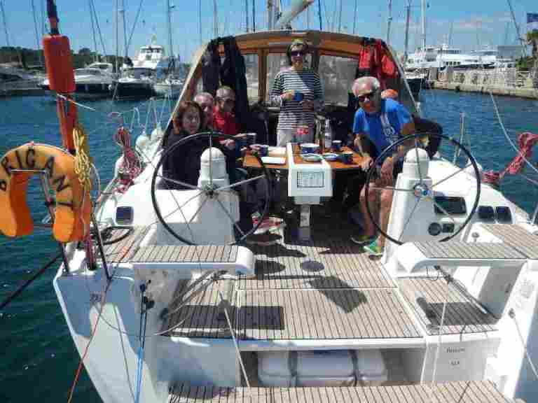 apero 1.jpg apero 1.jpg